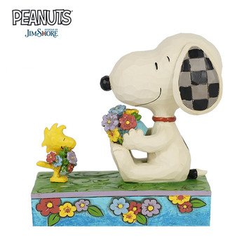 捧花的史努比 收藏手办